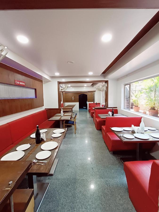 Rapid Lakme Executive Hotel Pune Extérieur photo