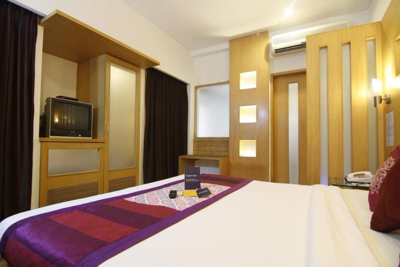 Rapid Lakme Executive Hotel Pune Extérieur photo